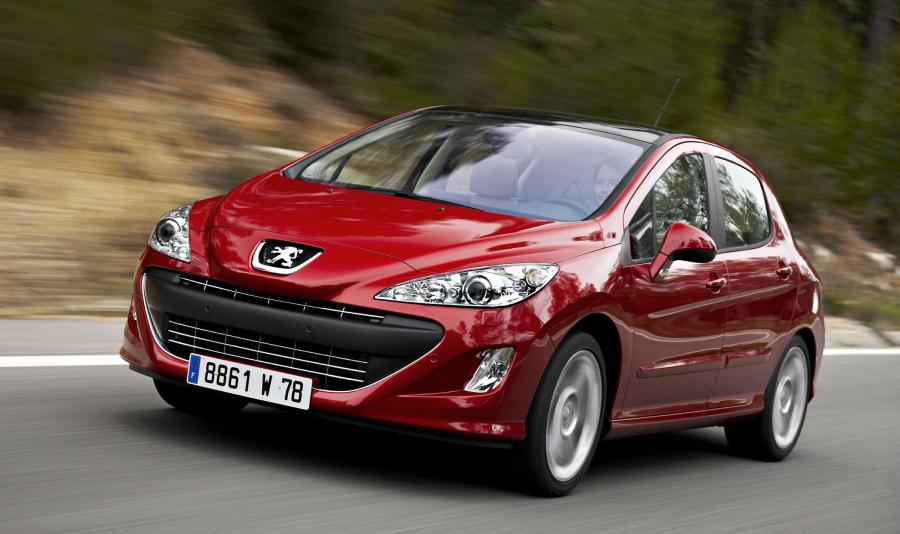  Peugeot 308 GT THP 175 2008 года  (фото 9 из 63)